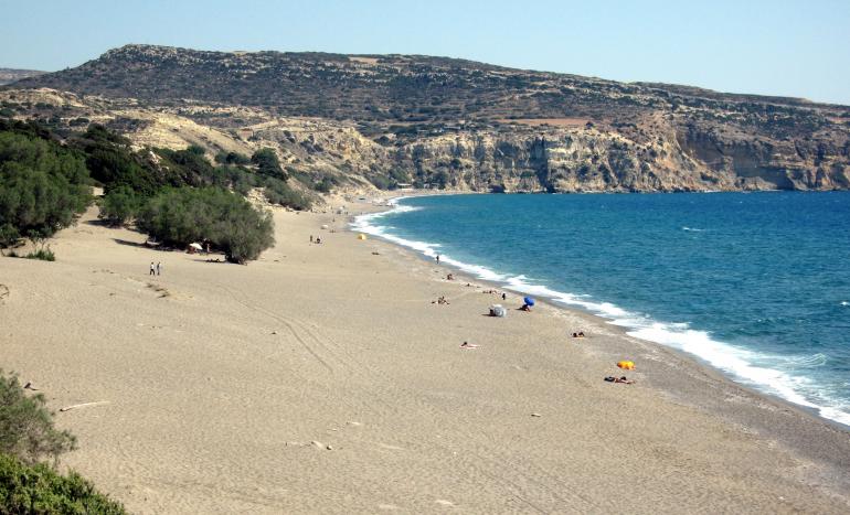 Komos beach